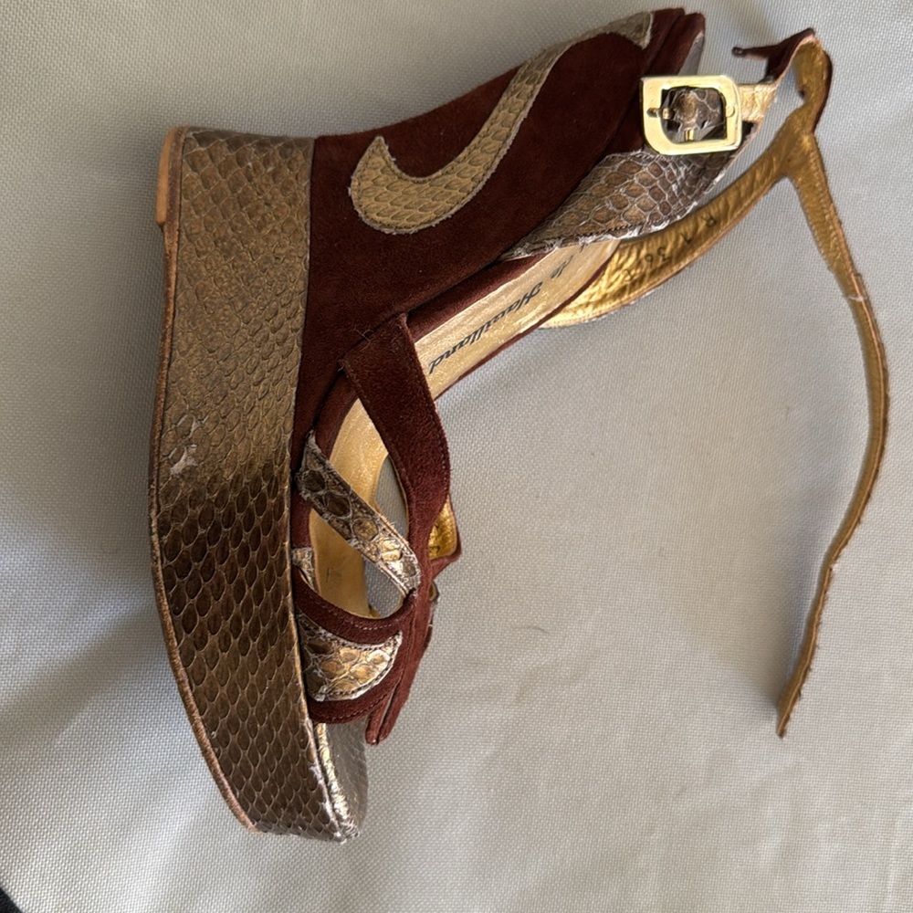 Terry de Havilland brown and gold wedges size 36 - Picture 12 of 13